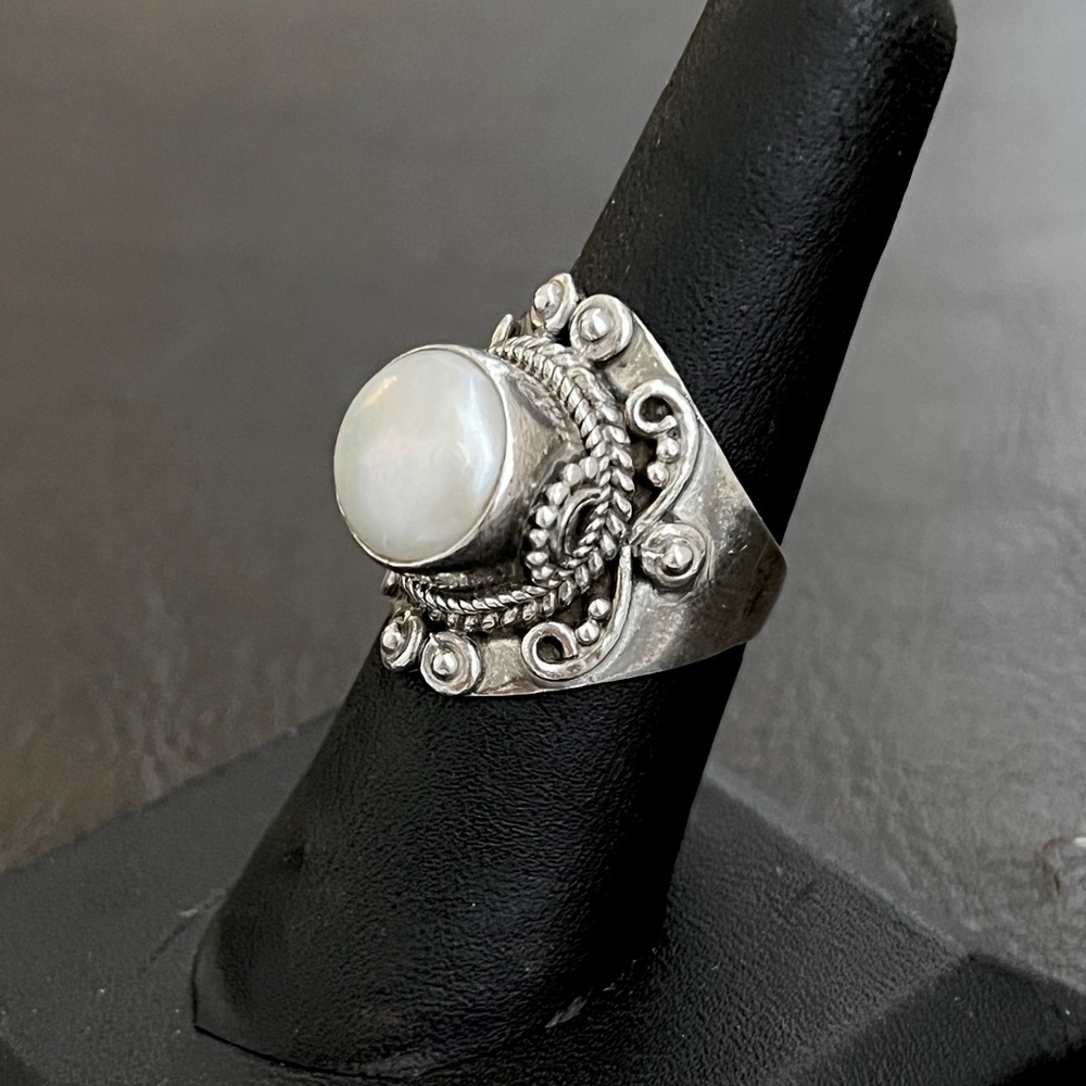 Vintage sterling silver genuine pearl statement ring Size 7.25 - Picture 5 of 12